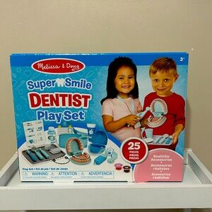 Melissa and Doug super smile dentist playset 25 pieces